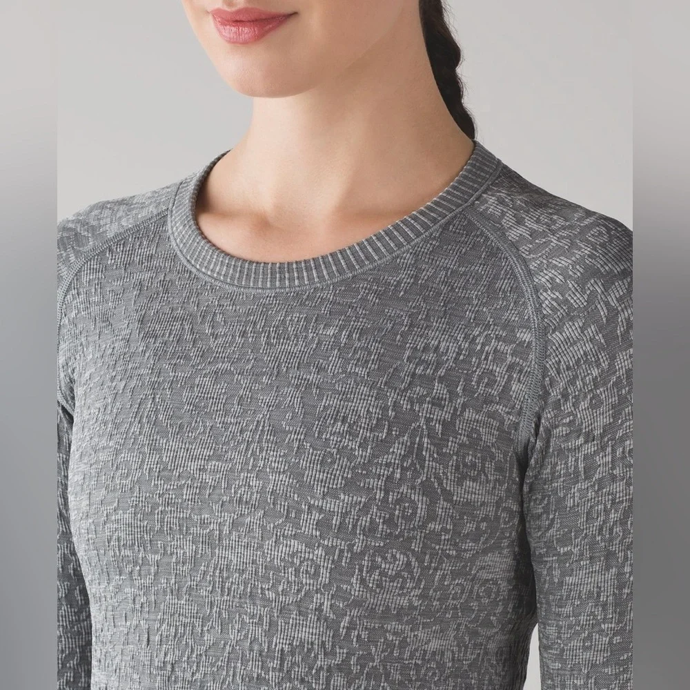Lululemon Rest Less Pullover Long Sleeve Thumb Holes Activewear Running Layer